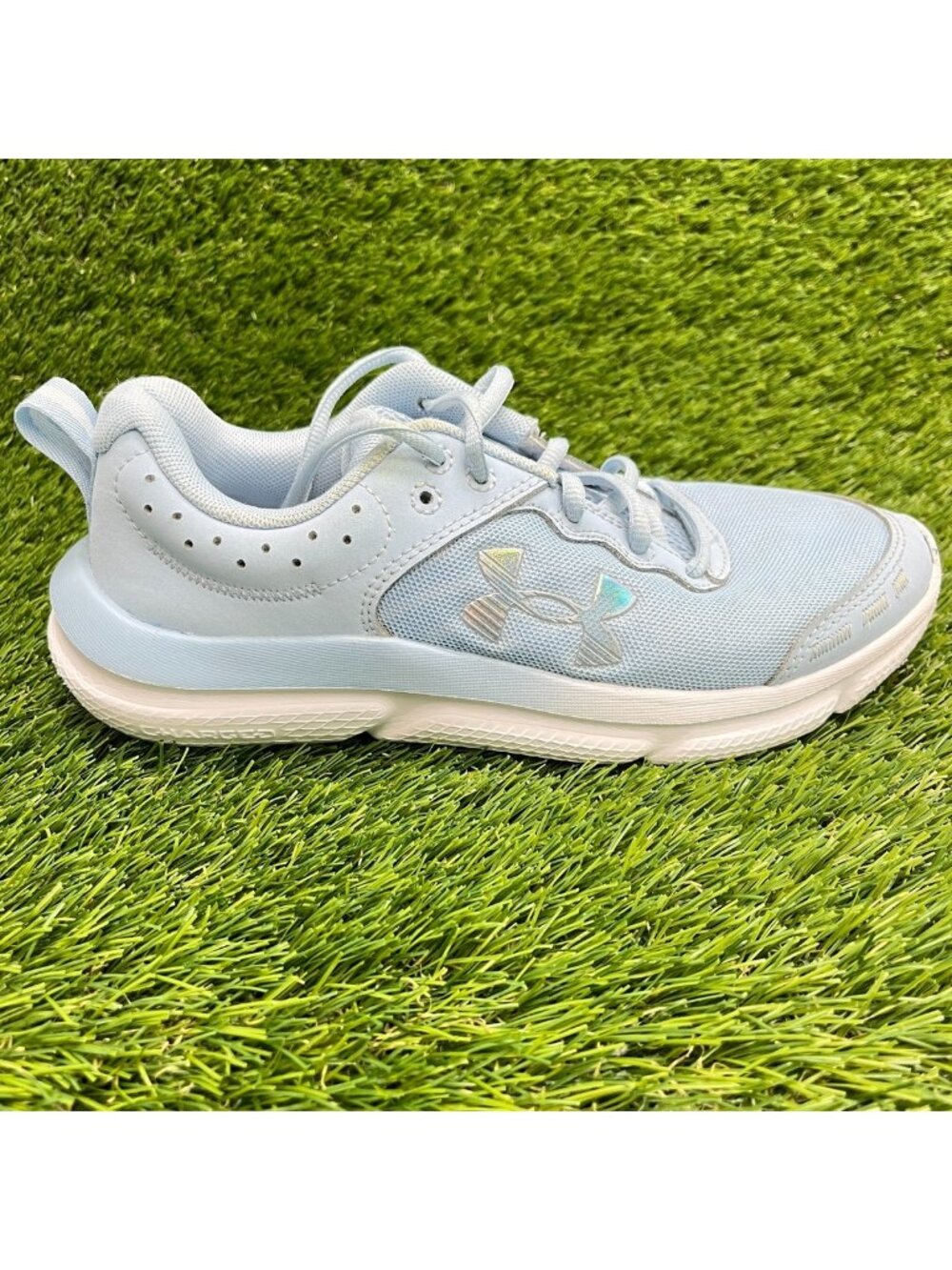 Under Armour Assert 10 AC Boys Size 5Y Blue White Athletic Running Shoes Sneaker